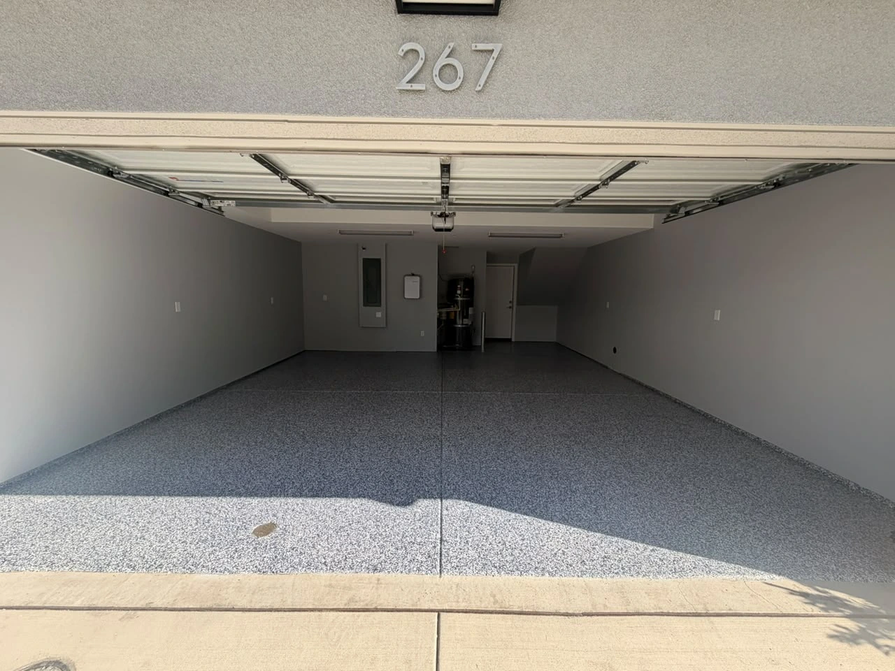 Finished flake epoxy garage floor in San Jose