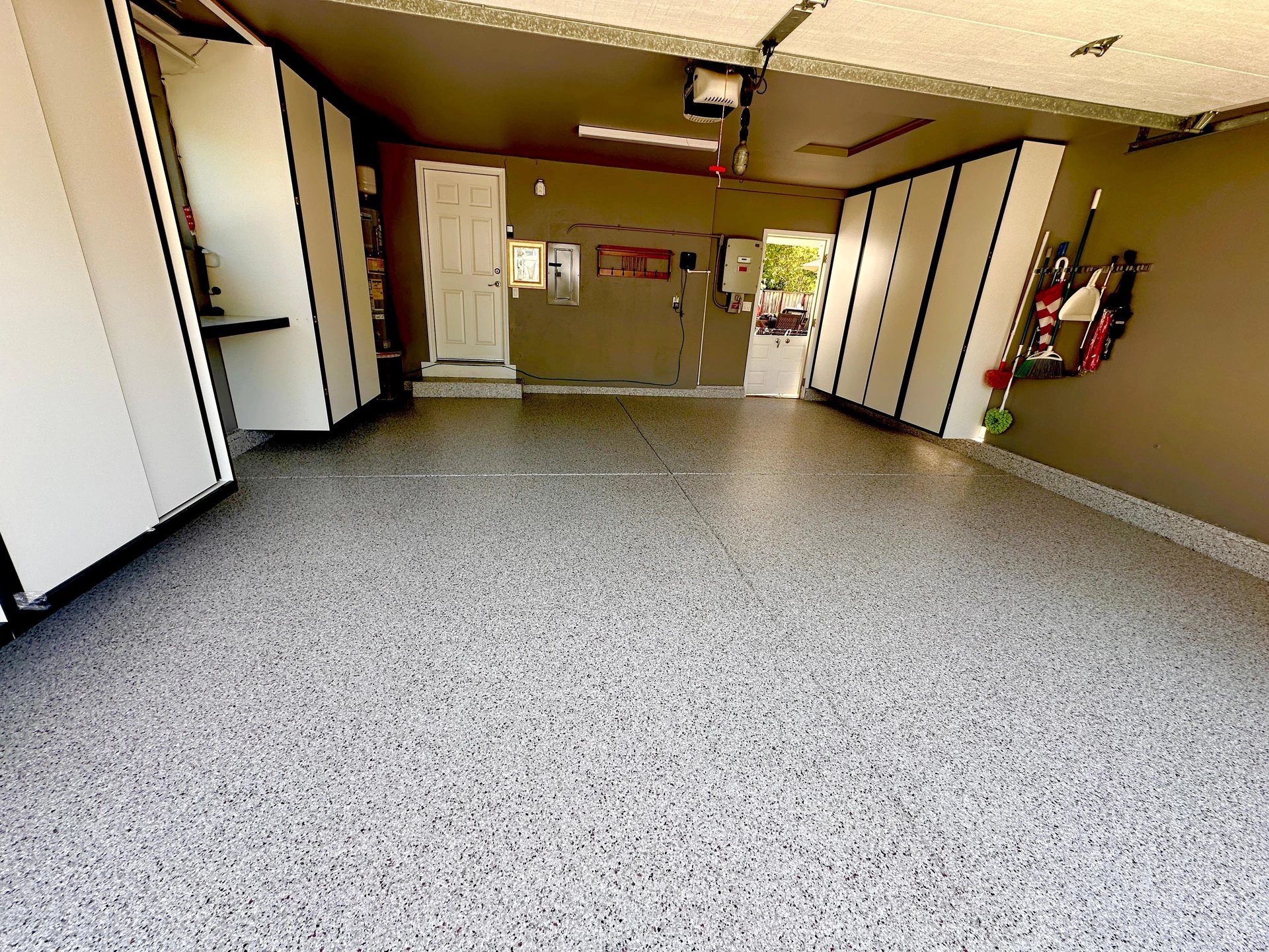 Finished flake epoxy garage floor
